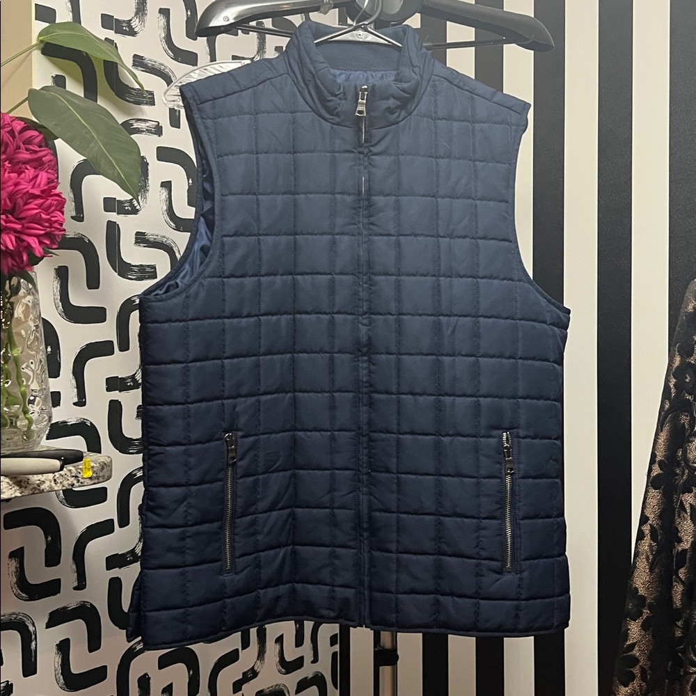 Banana republic navy blue vest with front zippers